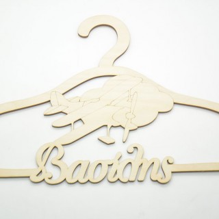 Ξύλινη Κρεμάστρα με όνομα και θέμα αεροπλάνο