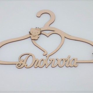 Ξύλινη Κρεμάστρα με όνομα και θέμα hello kitty Ξύλινη Κρεμάστρα με όνομα και θέμα hello kitty